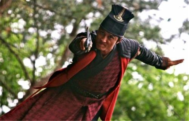 他让劳德诺联系林平之,并与林平之定下