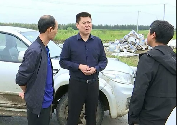 【图】于浩到萝北东方希望畜牧有限公司调研指导工作