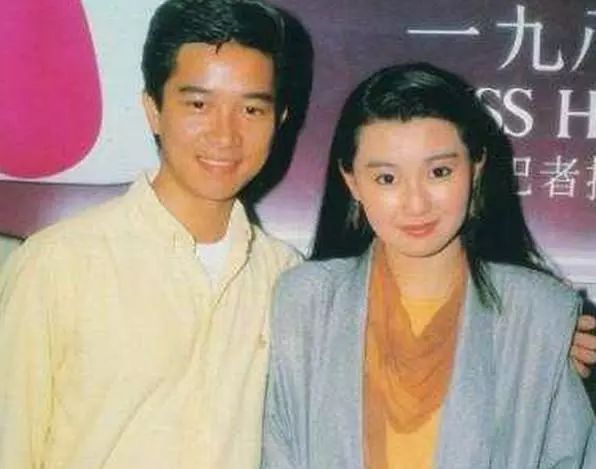 9深爱着你《深爱着你》是由林敏骢作词,林哲司作曲,徐日勤编曲,陈百强