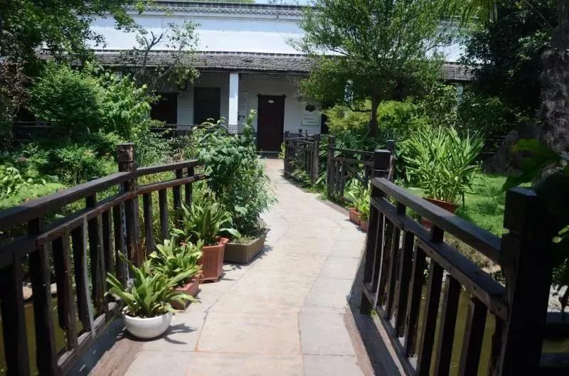 富华山庄一个让人始于颜值陷于美味的地方