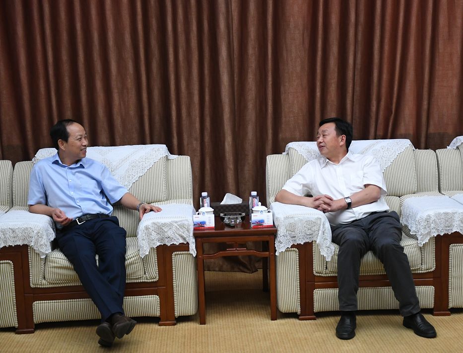 市委书记吴祖云,市委副书记,市长龚定荣,市委常委,常务副市长金茂清