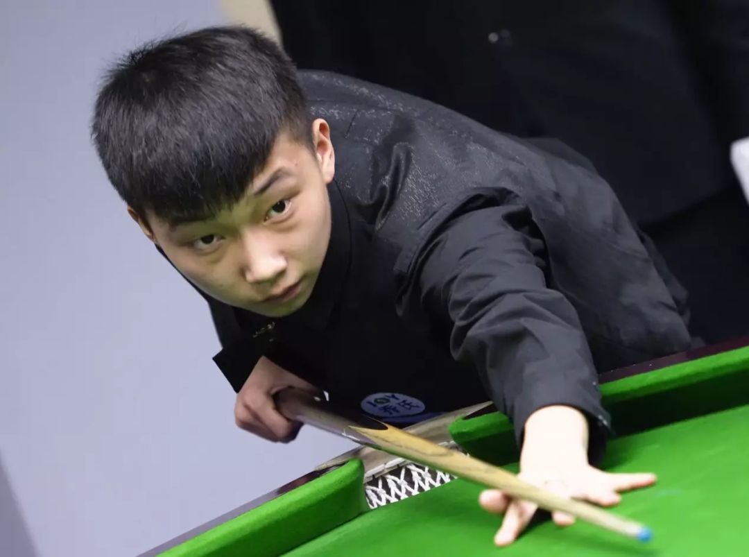 90后的山西战将华夏,曾在2018年6月"百城大战"中式八球石家庄站,启东