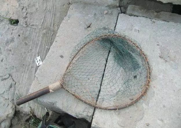 留传千年的捕鱼法"搬罾"每一次需要200斤的力量