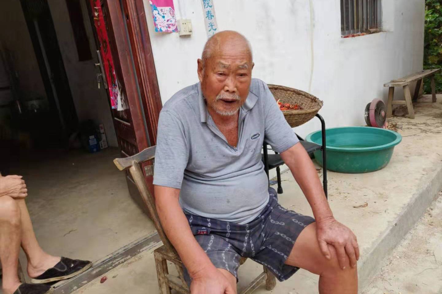 农村91岁老爷爷讲起以前家里当地主的生活听完感触很深