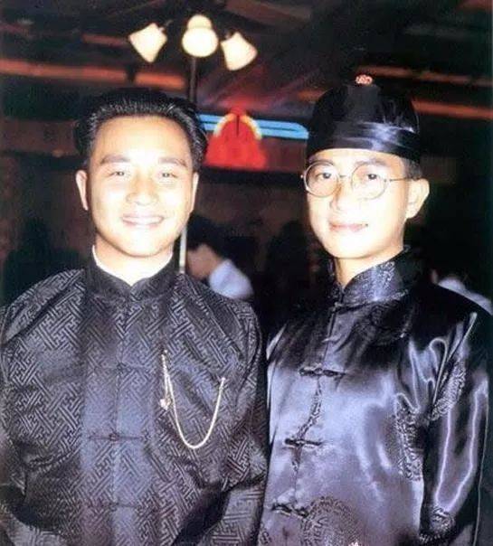 9深爱着你《深爱着你》是由林敏骢作词,林哲司作曲,徐日勤编曲,陈百强