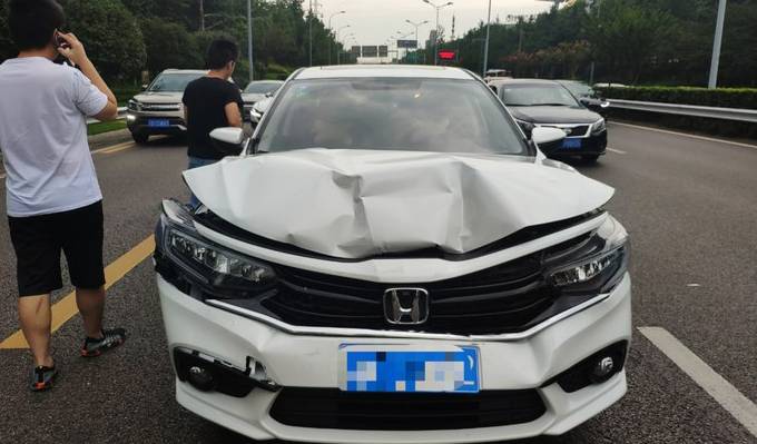 长安cs35plus被追尾受伤的却是它