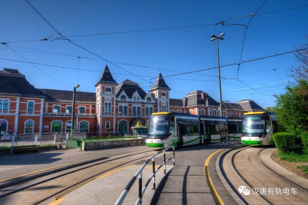 历史悠久的工业城市匈牙利米什科尔茨的有轨电车