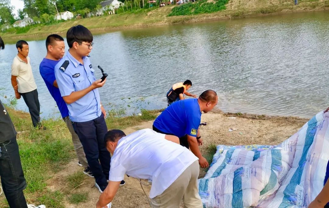 小编微信:ysbst038 颍上便民服务平台,服务颍上人民  新学期即将开始