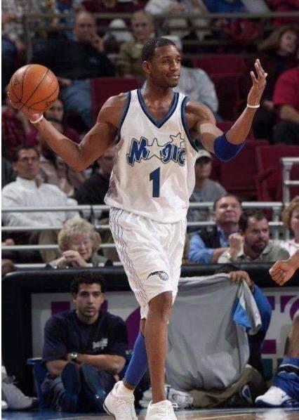 科比发福小腿依旧纤细,莺歌小腿没女路人粗_乔丹