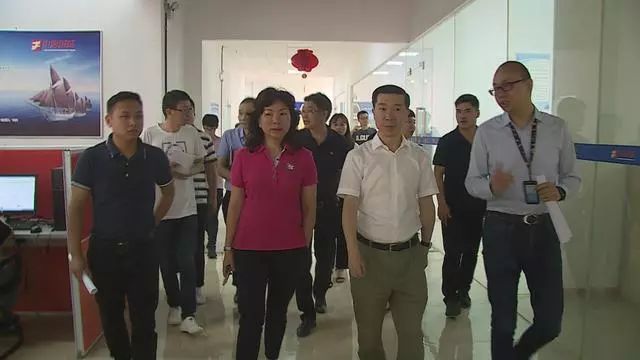 陈天一带队到安顺市大数据产业发展中心调研