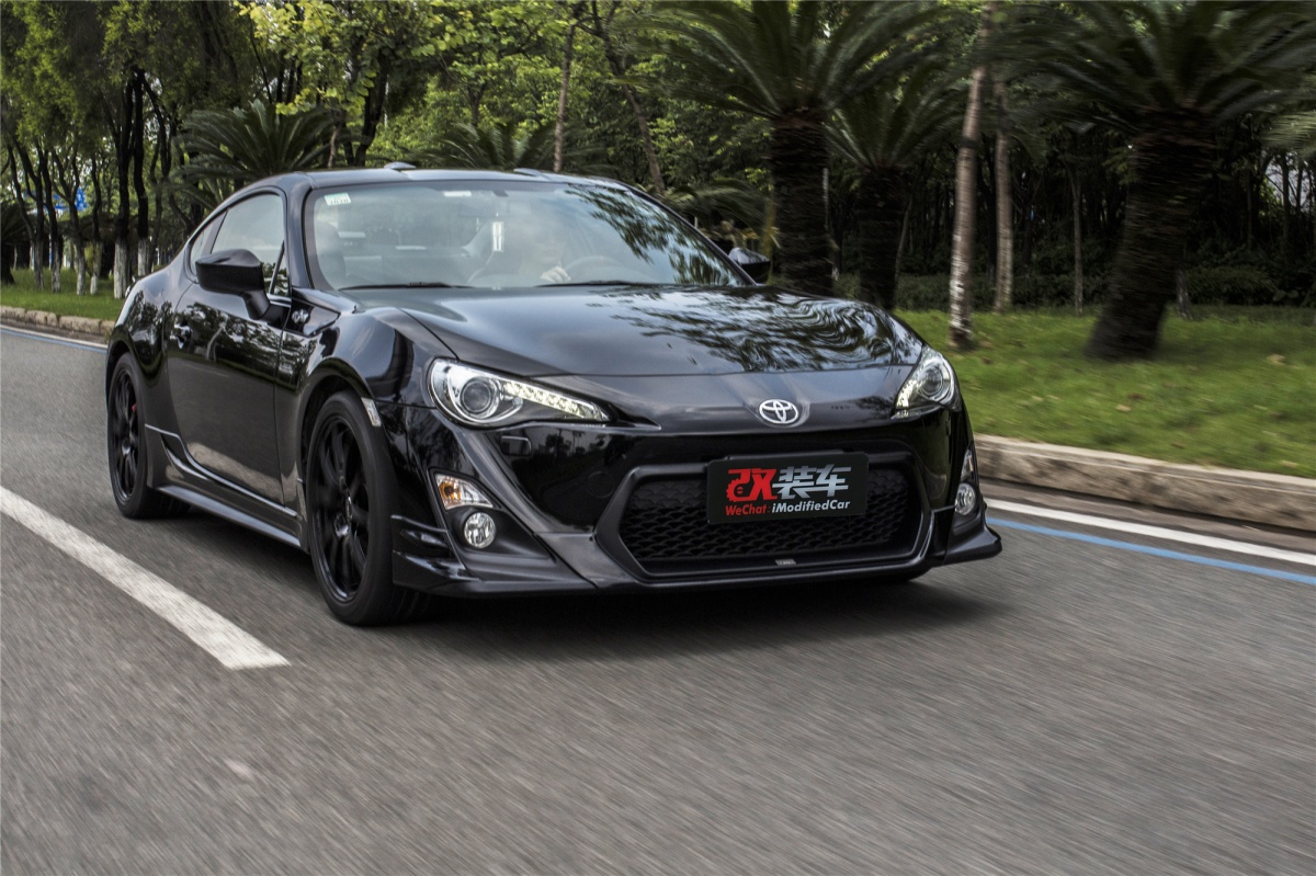 丰田86花14万改全车trd套件只是为了开起来更均衡