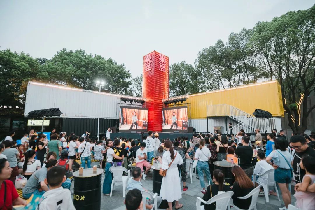 市集ing白糖棒冰冻米放那些校门口美味的路边摊全都还在
