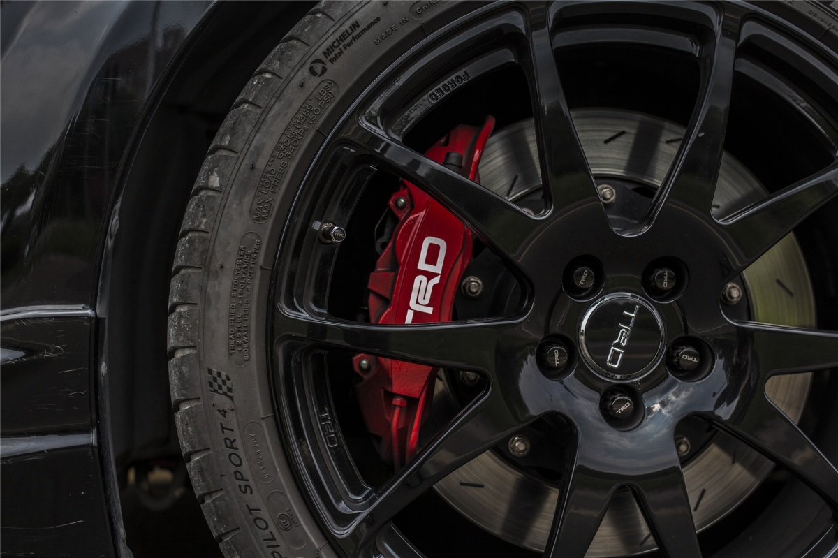 丰田86花14万改全车trd套件只是为了开起来更均衡