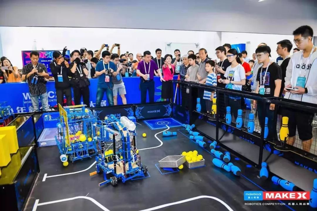 街区喜讯2019世界机器人大赛冠军挑战赛完美落幕又一座奖杯收入囊中