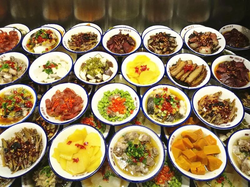 祝贺何爹浏阳蒸菜岳阳楼店开业纪实报道