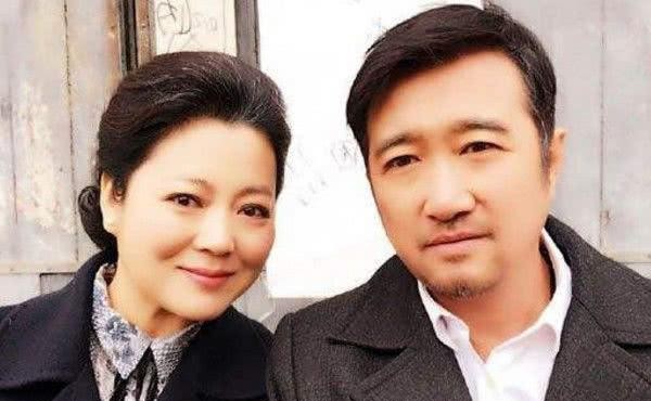 49岁王茜华近照,和前夫aa二婚倒追男友,今发福认不出