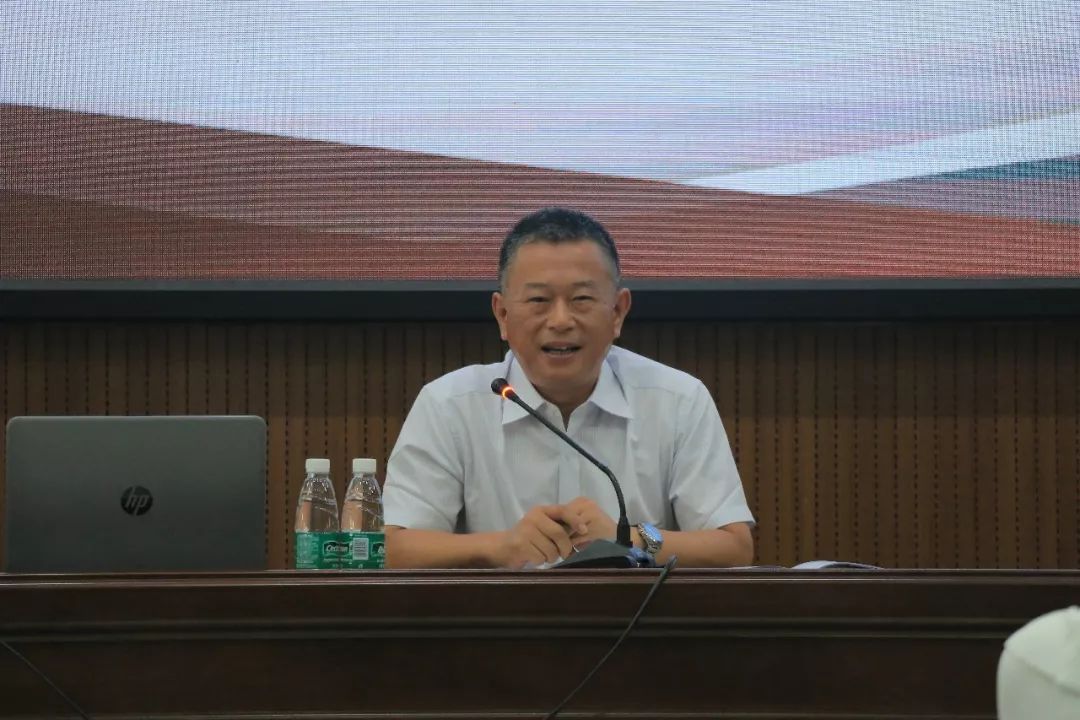 新起点新挑战新机遇新发展记顺德一中2019学年第一学期开学教工大会