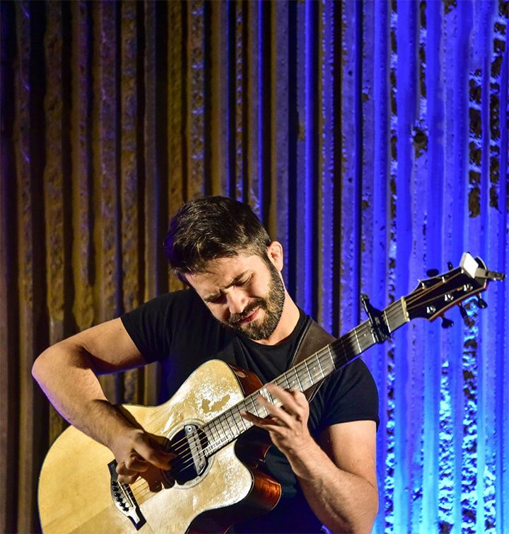 超帅指弹男神luca改编说唱天王阿姆loseyourself