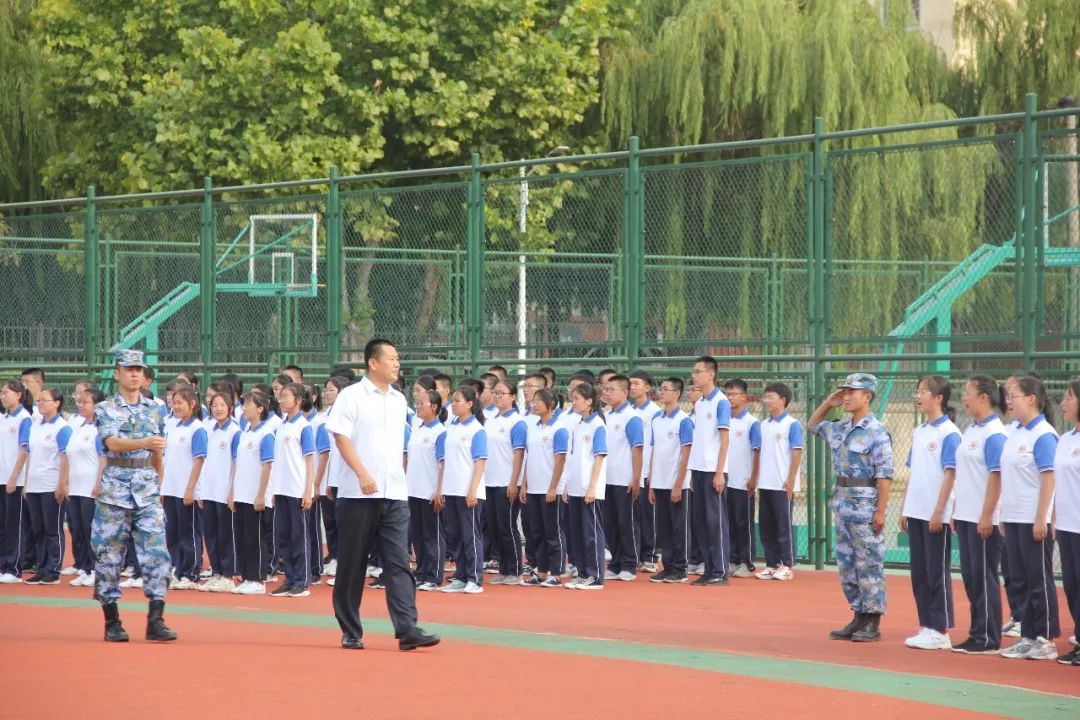 城阳二中2019级新生军训圆满收官