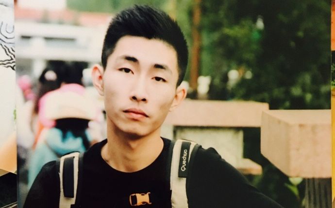 斗鱼主播总监碰瓷知名游戏公司被点名后光速变脸秒道歉