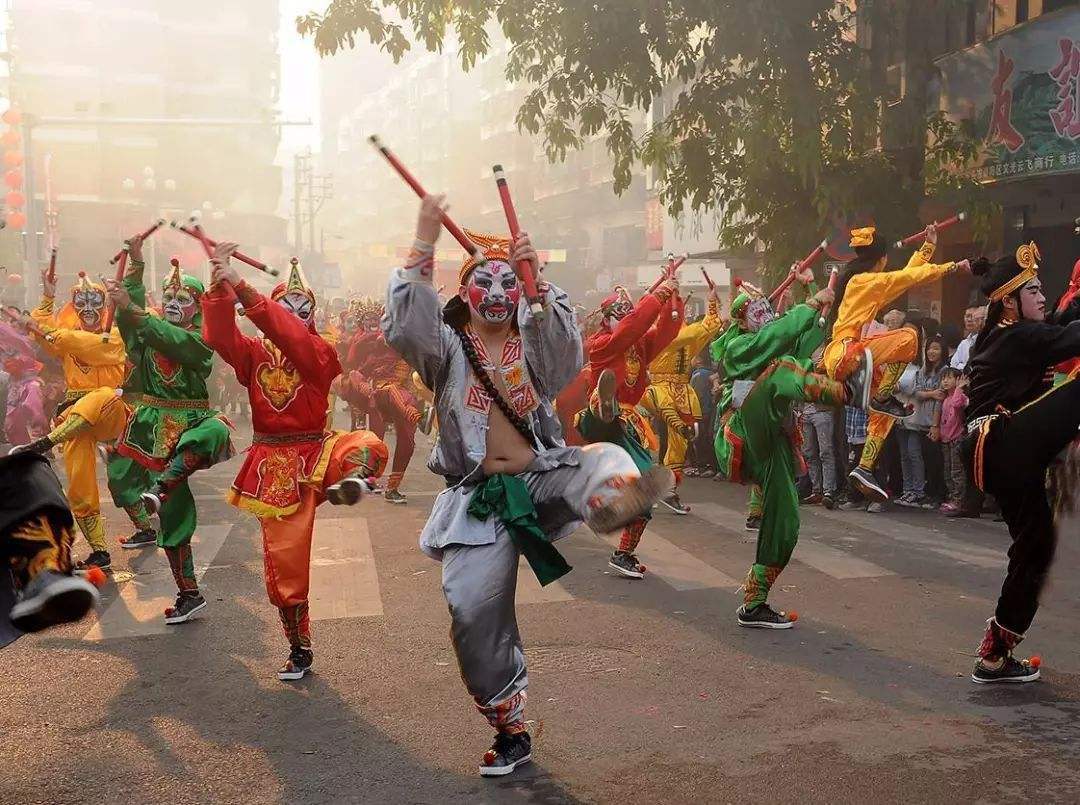 跳起广东潮阳英歌舞每个人都是梁山好汉