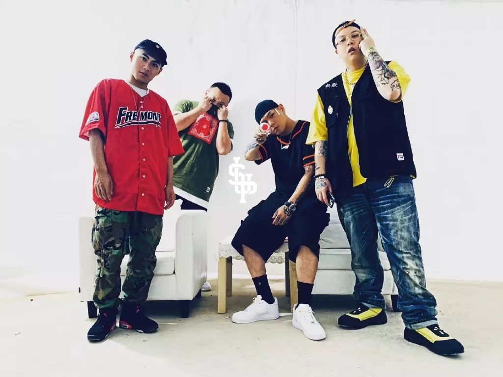 新说唱决赛火药味十足大傻牛得拿来斗新歌重磅登场