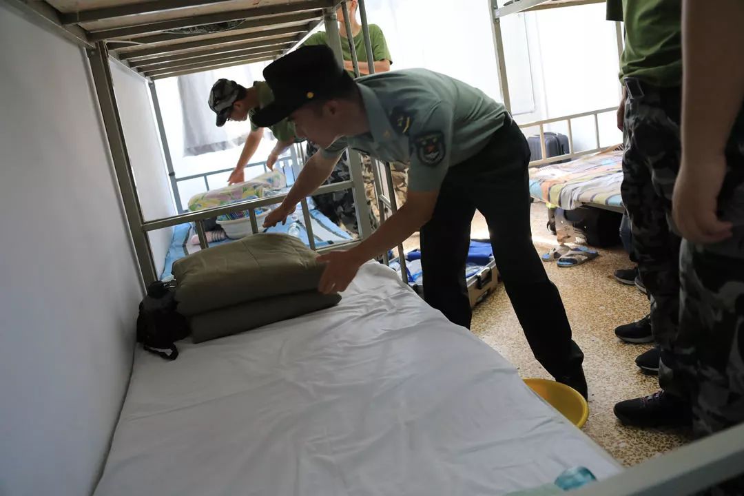 酷酷酷北京清华附中等28所中学军训大片震撼来袭