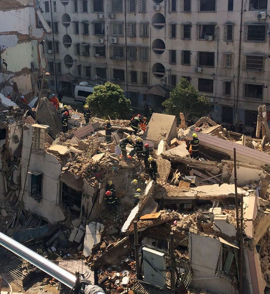 原创深圳公寓楼房倒塌,所幸无人伤亡,事故小区传出房价飙涨消息