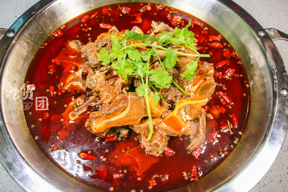 超超超超大份牛骨锅免费送来了还送鸭血这家风靡福州的老牌龙虾店又在