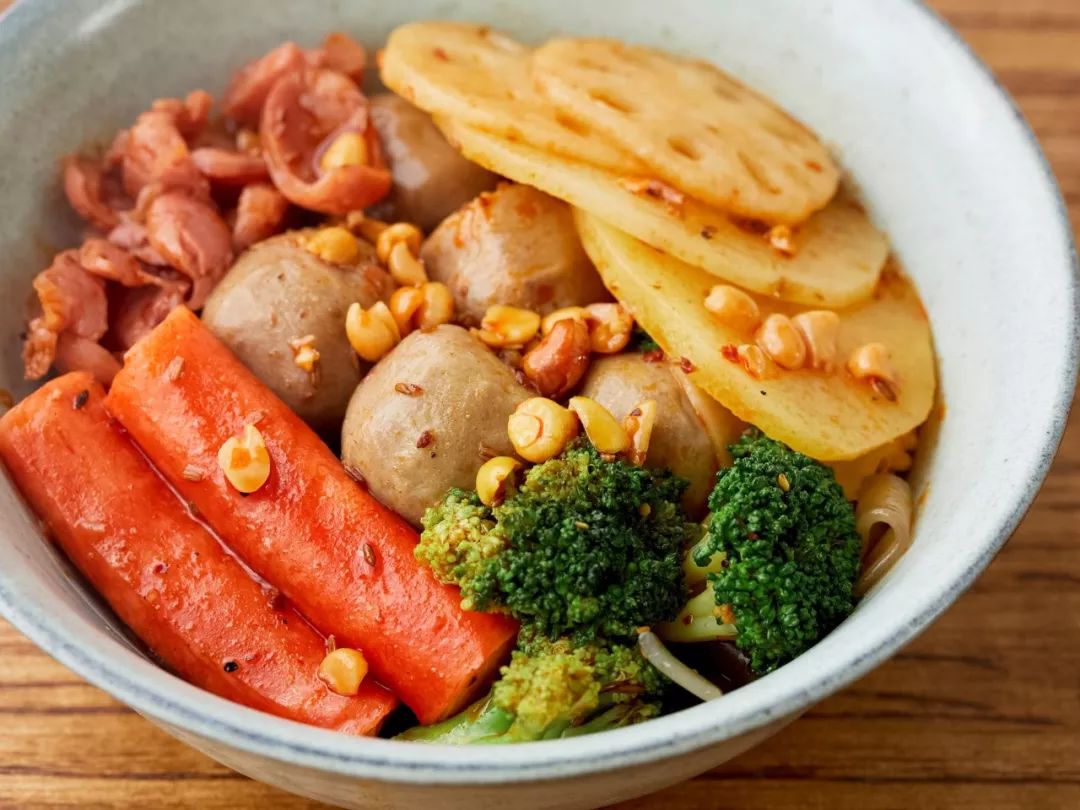 麻辣鲜香酸酸甜甜这东北麻辣拌拌料拌啥都香