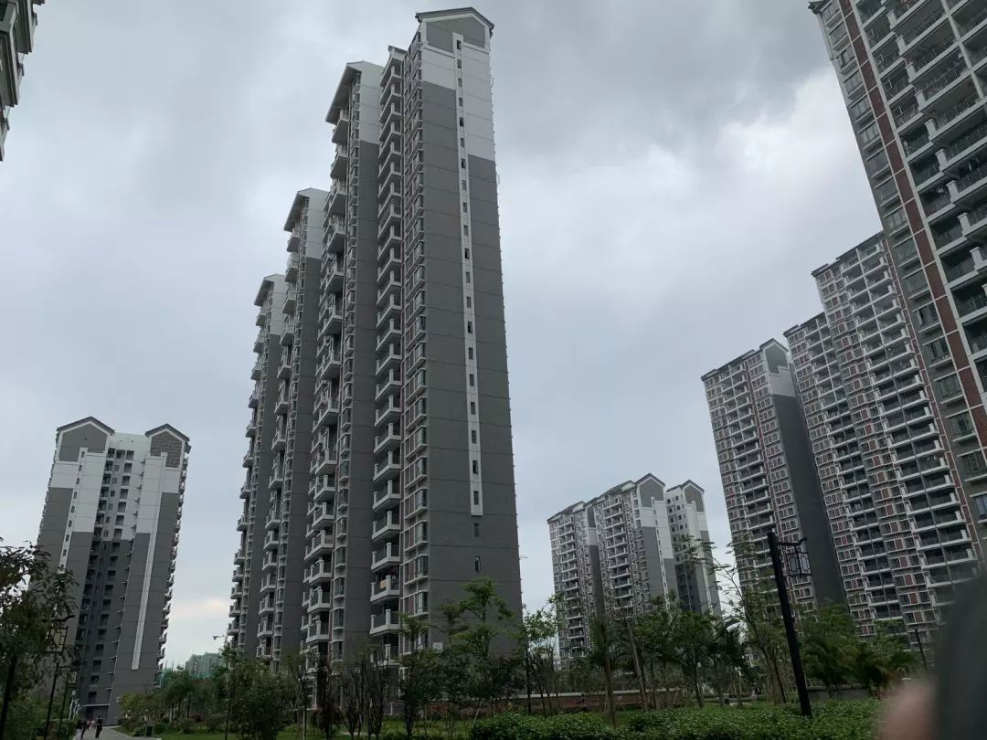 【今日房源第726期】新豪轩,3房2厅2卫,69.8万,带小车位一个!