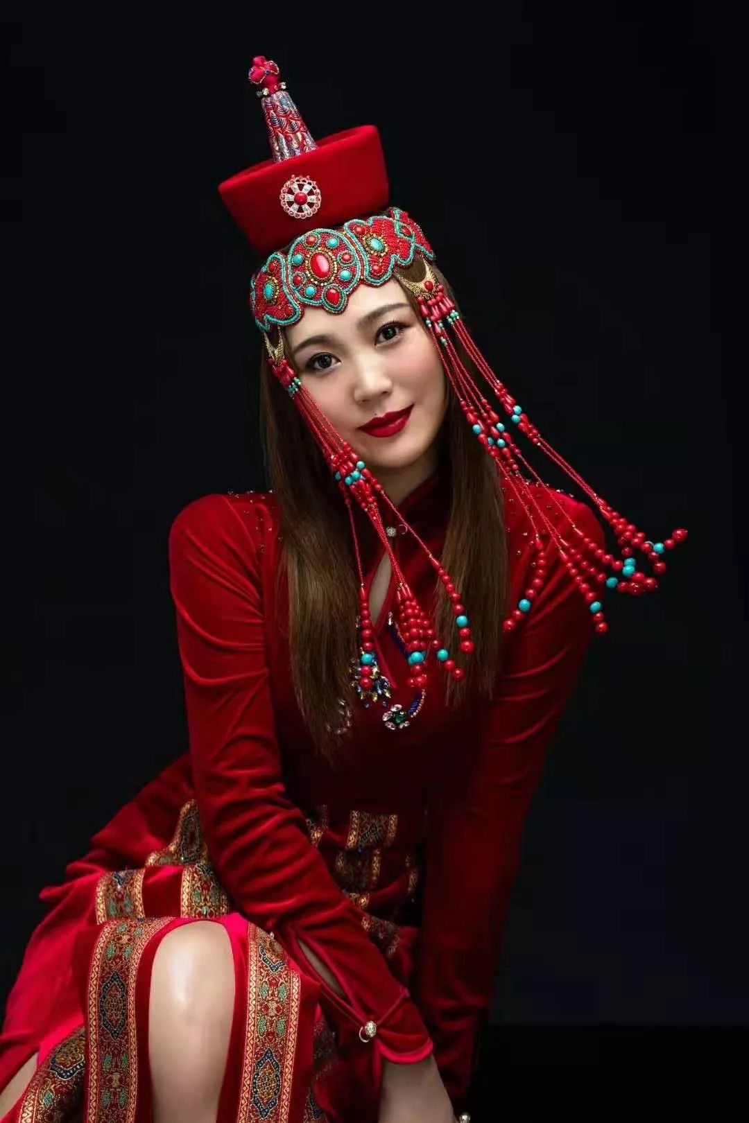 一首描绘草原儿女爱情的歌曲,由著名词作家刘新圈作词,乌兰齐齐格作曲