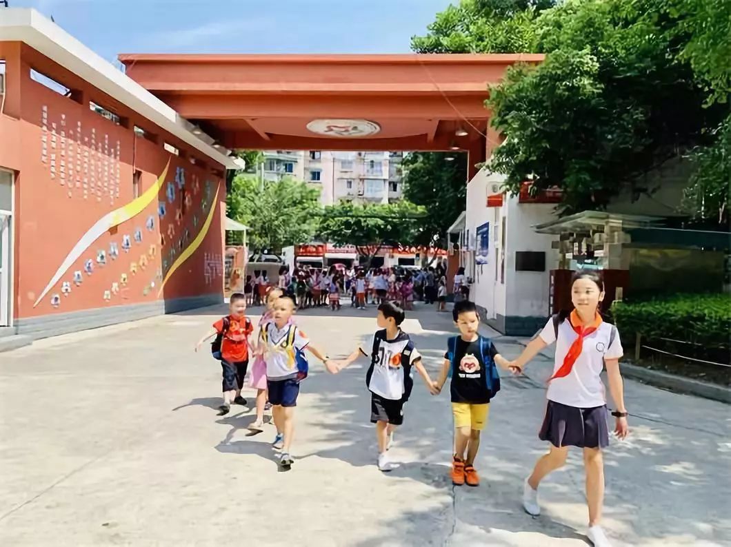 青羊区私立小学图片