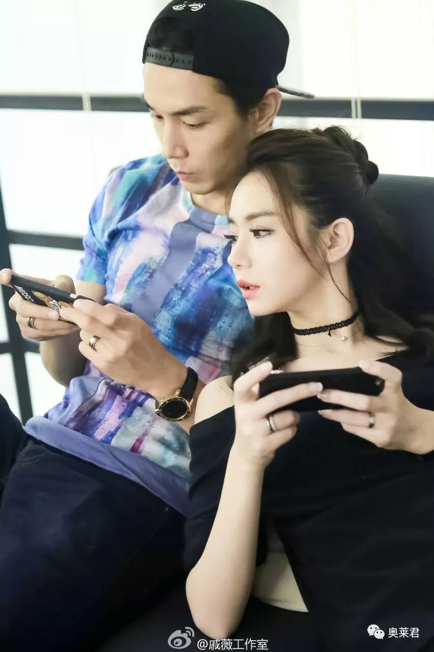 李佳琦最崇拜的女人竟然是戚薇