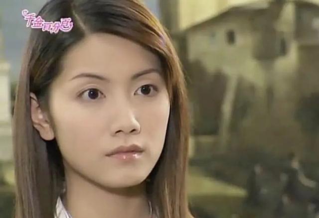 红时万人迷,倒后千夫指,万年女二号的她生活中拿了"女主牌"_林韦君