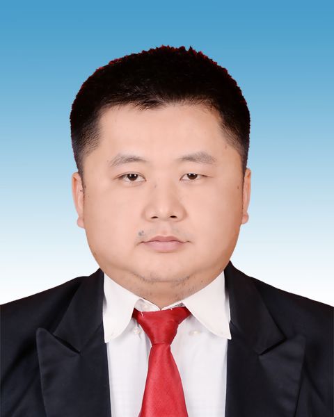 现任县教育体育局党组成员,县委教育工作委员会专职副书记.