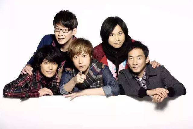 老照片看青白江 | 你的时尚都是爸妈玩剩的_年代