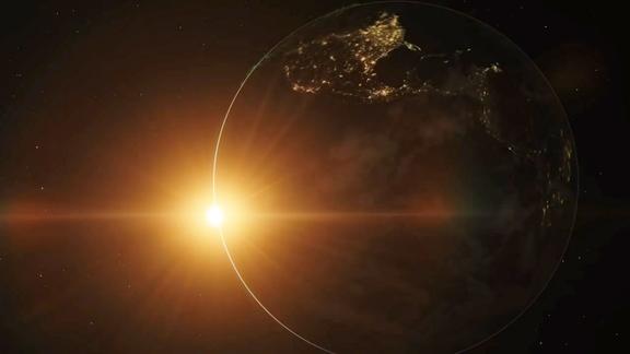 地球上太阳的升起在太空看下就明白为啥有时差了