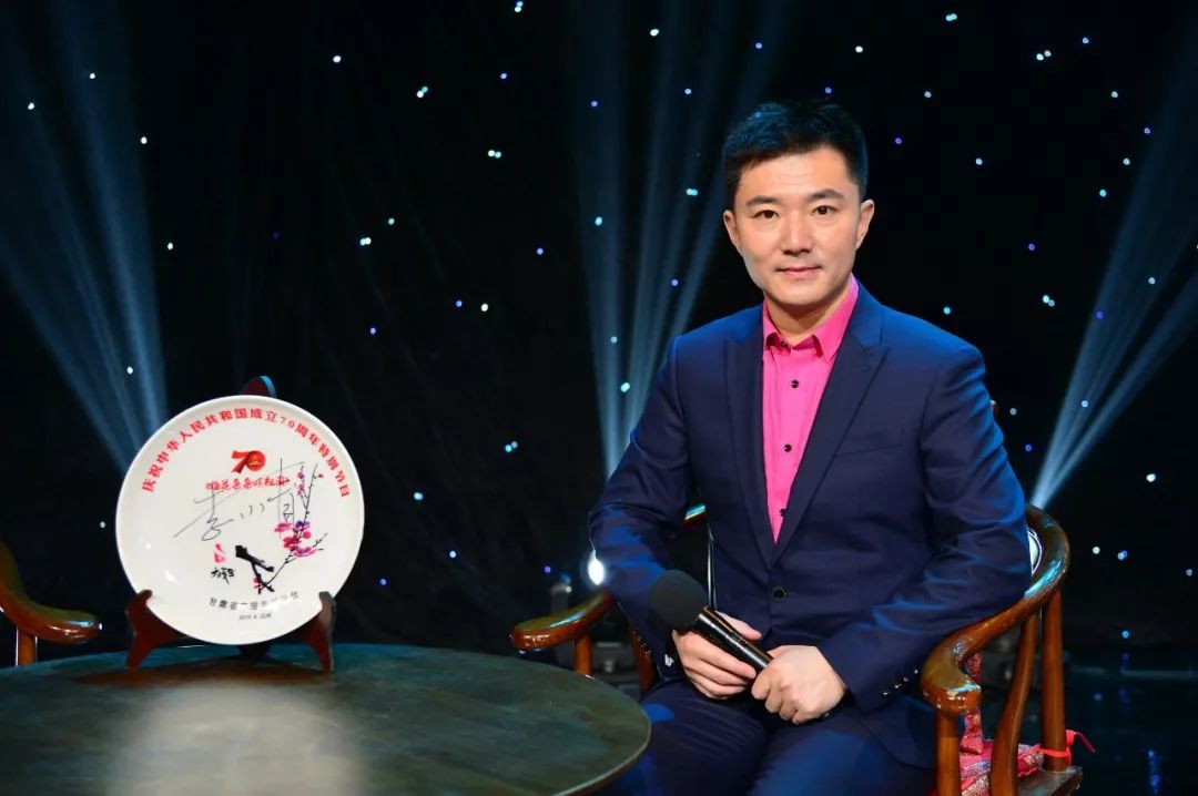 抢先看主持人丁 亮文化嘉宾周 琪访谈现场秦腔《西京故事》选段表演者