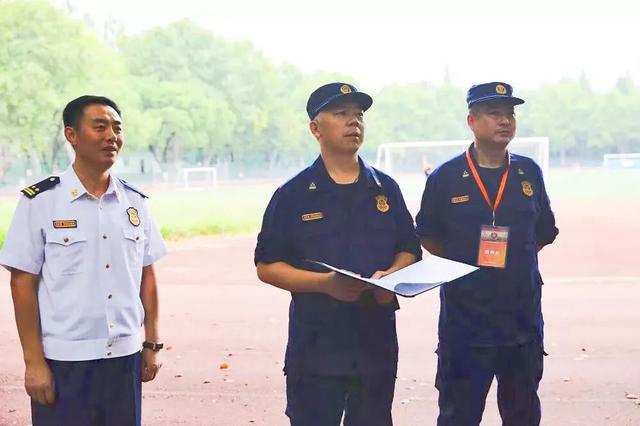 消防员一级指挥员,消防指挥员_大山谷图库