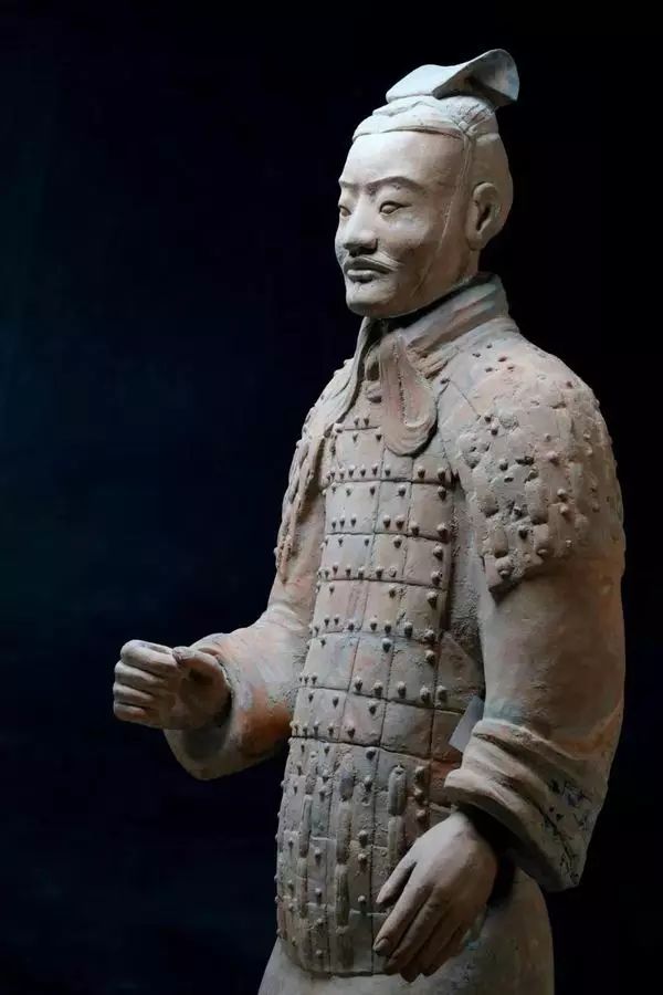 最早中国二字看何尊三百周秦汉唐文物到清华