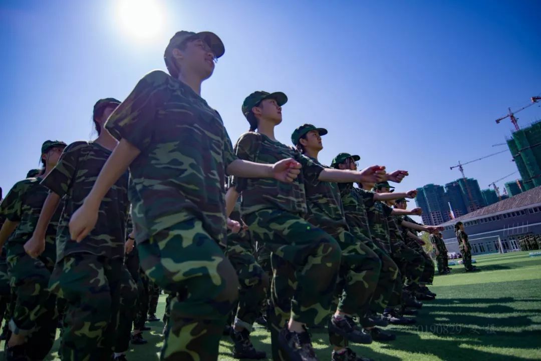 新学期新起点新跨越恩阳中学高2019级军训掠影