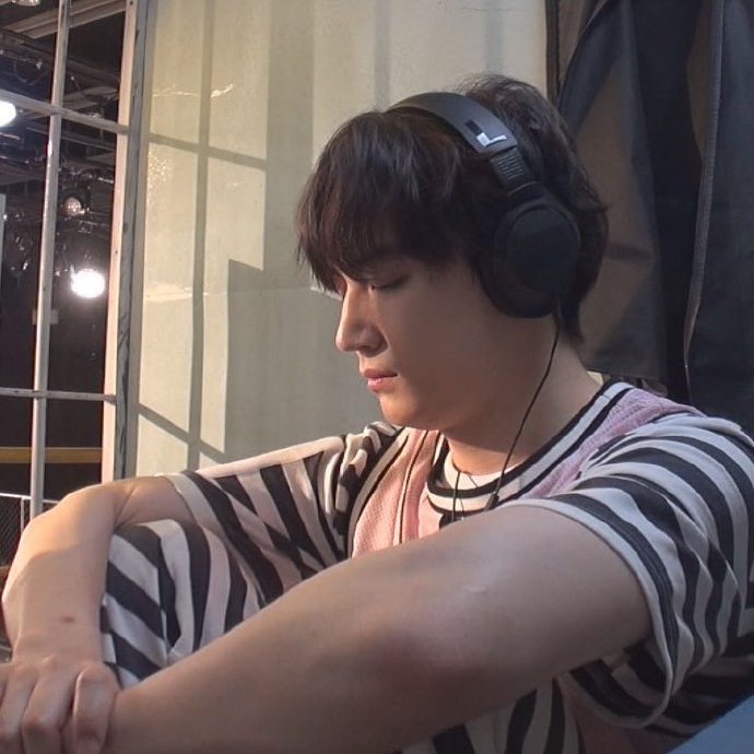 林在范手臂肌肉超有男人味两个字想嫁