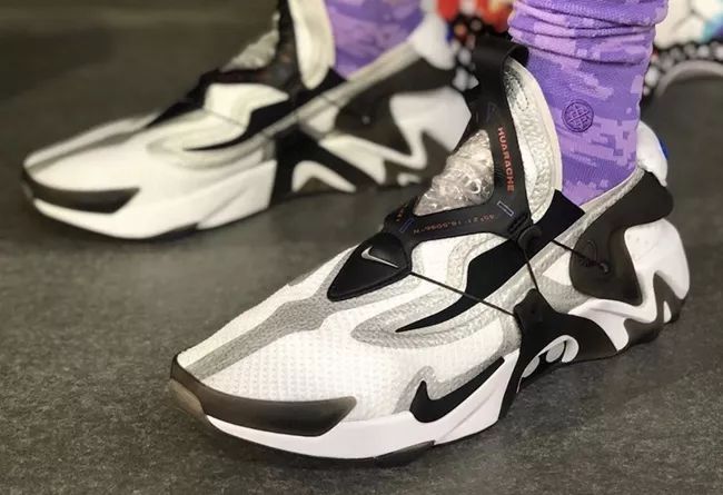 能讓siri 幫你係鞋帶!nike adapt huarache 中秋發售