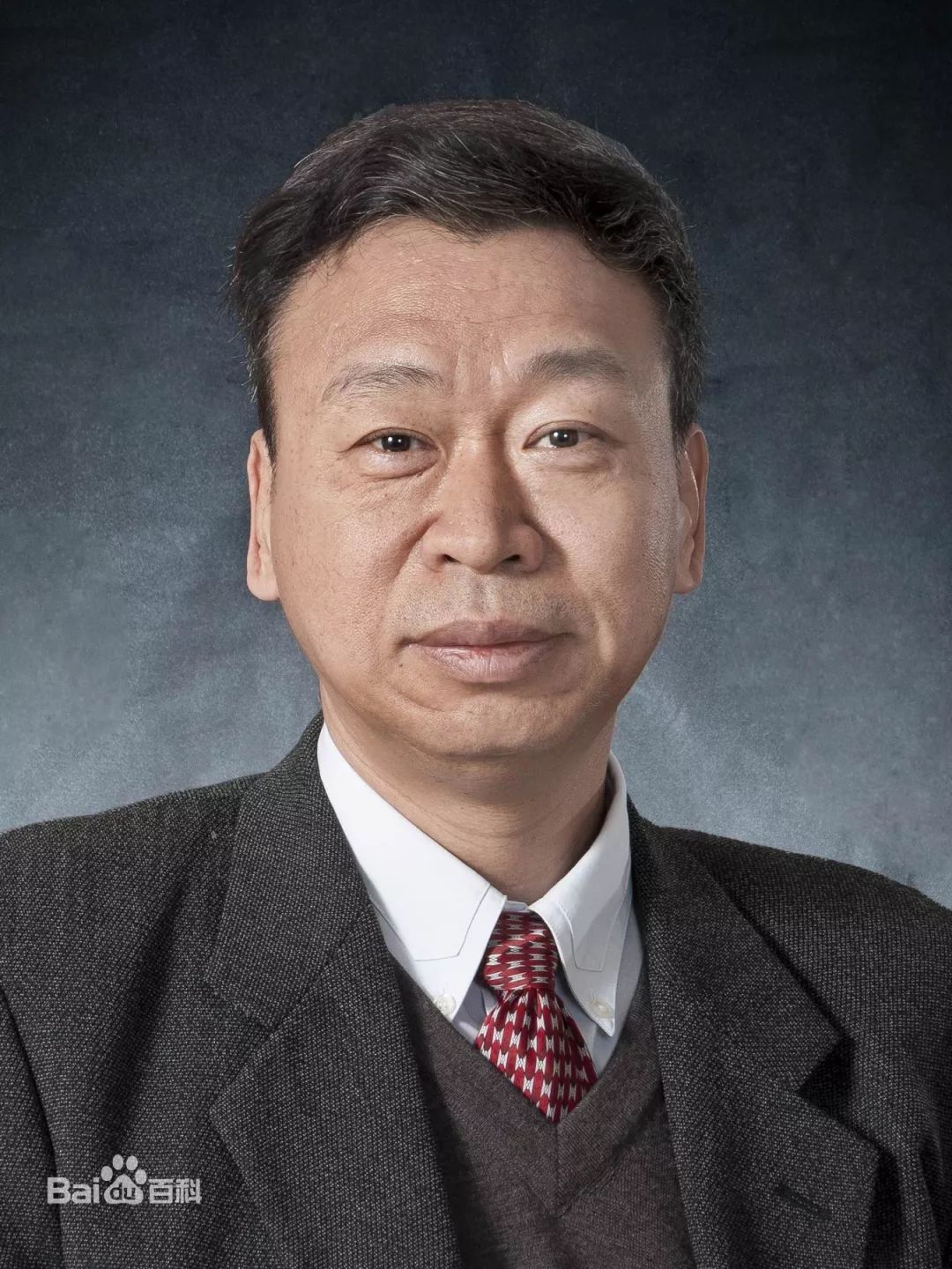 开心广东省医学领军人来高明开设名医工作室