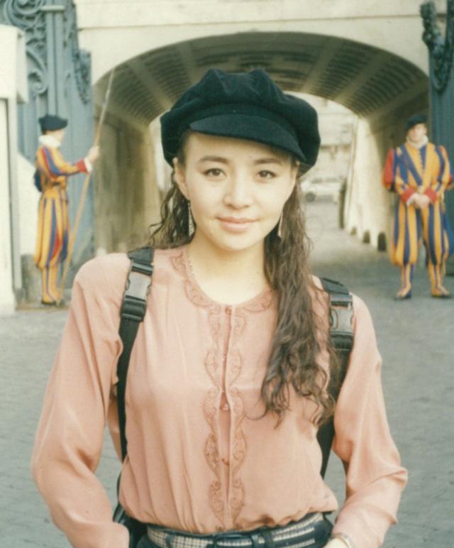 经三婚四恋,36岁生日时嫁给相识28天的现任,宋丹丹才是奇女子_赵玉吉