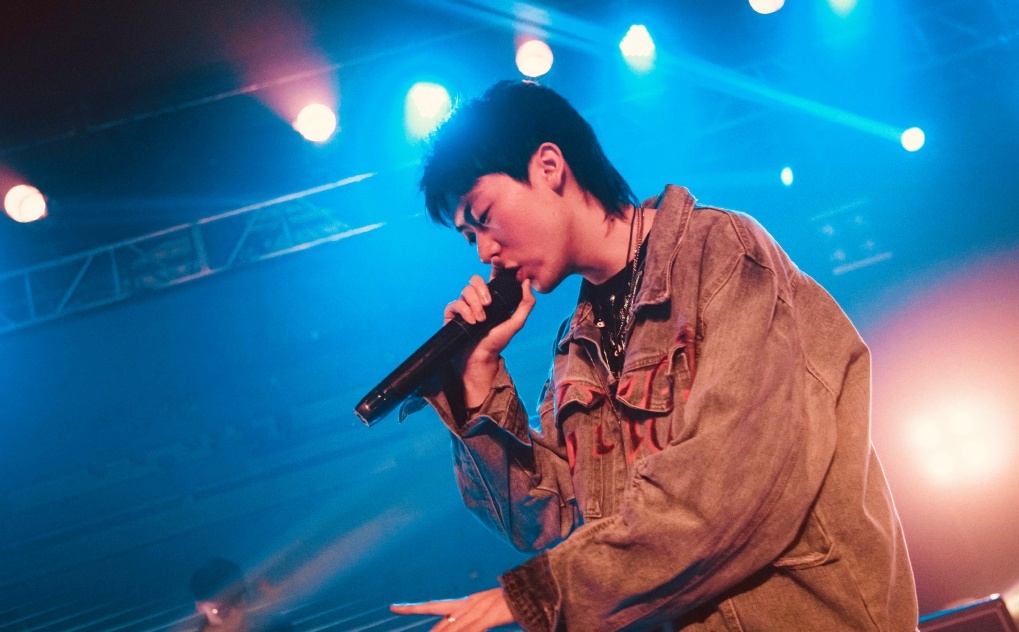 为什么会有人觉得福克斯的说唱像喊麦_中国