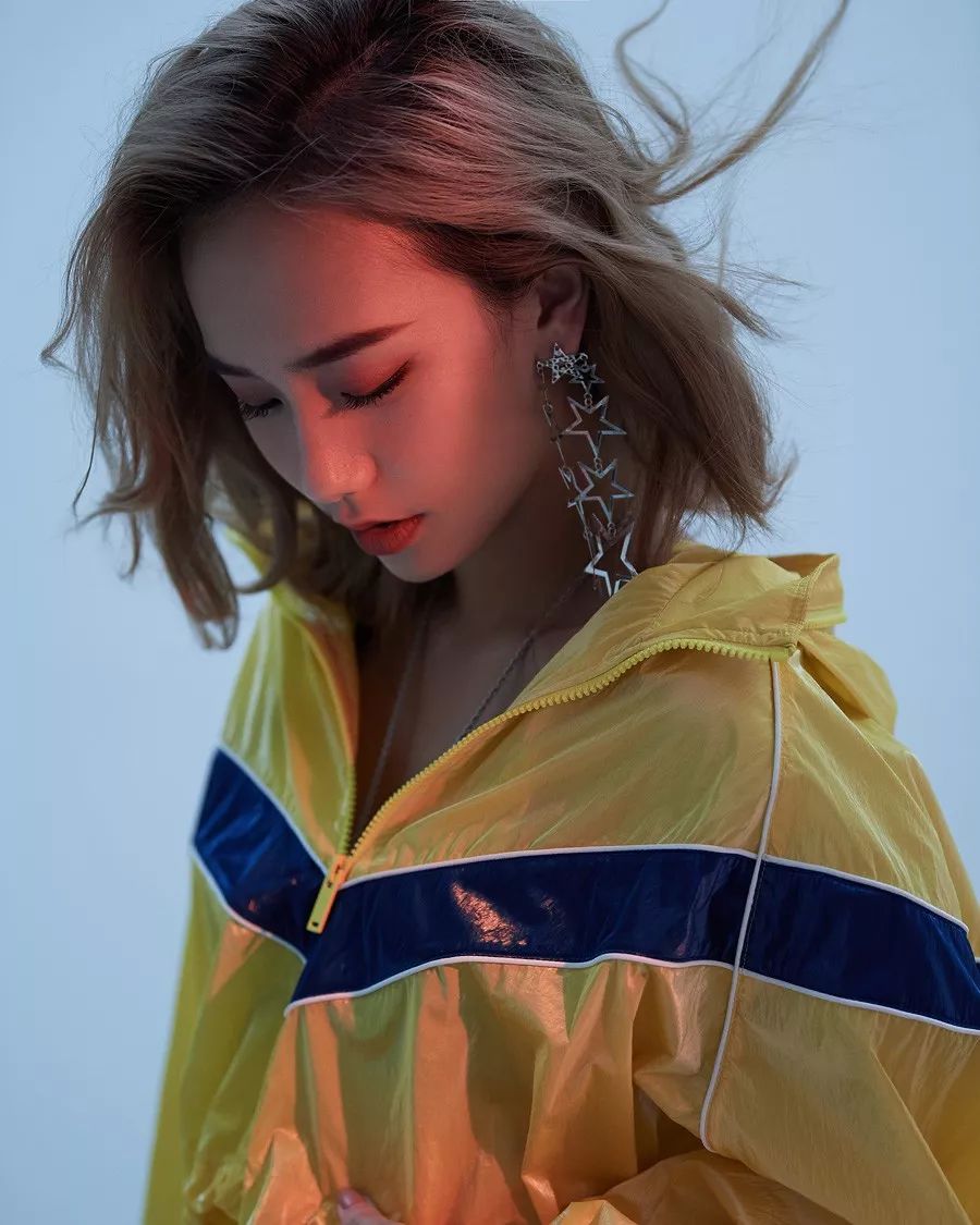 嘉腾· crz |中国女rapper的时尚态度,何美廷,free c时尚大片