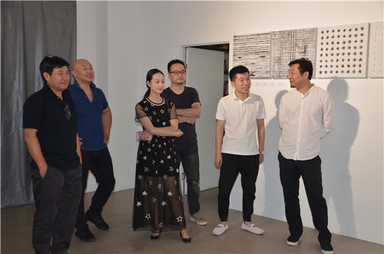 空白维度邢罡个人作品展在北京798艺术区虹墙画廊举行