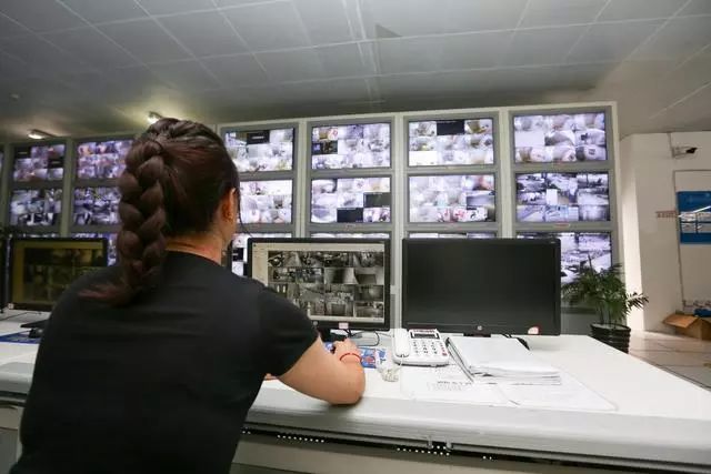 花果园消防监控室远程电子鼻能嗅油烟味